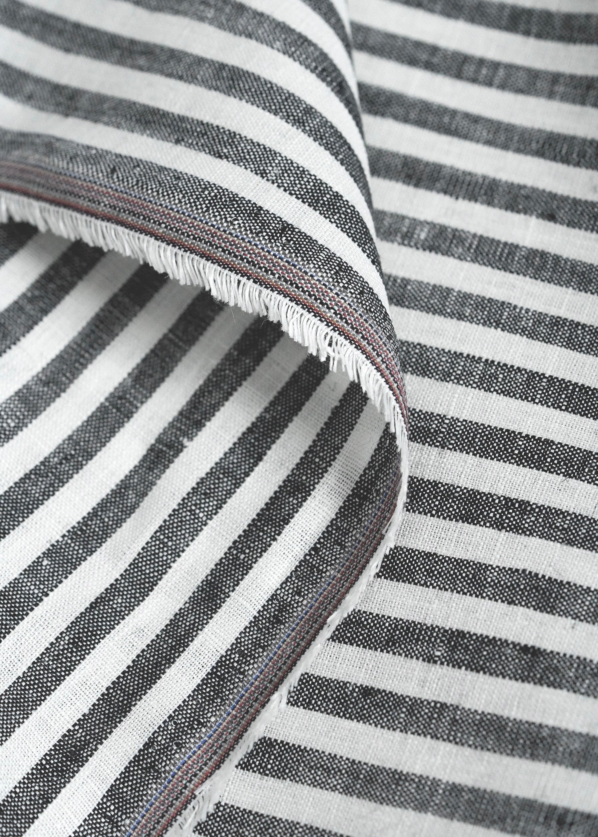 Linen/Rayon Spirit 1inch Checker Mesh Fabric White [LNC-LRSC] – BH