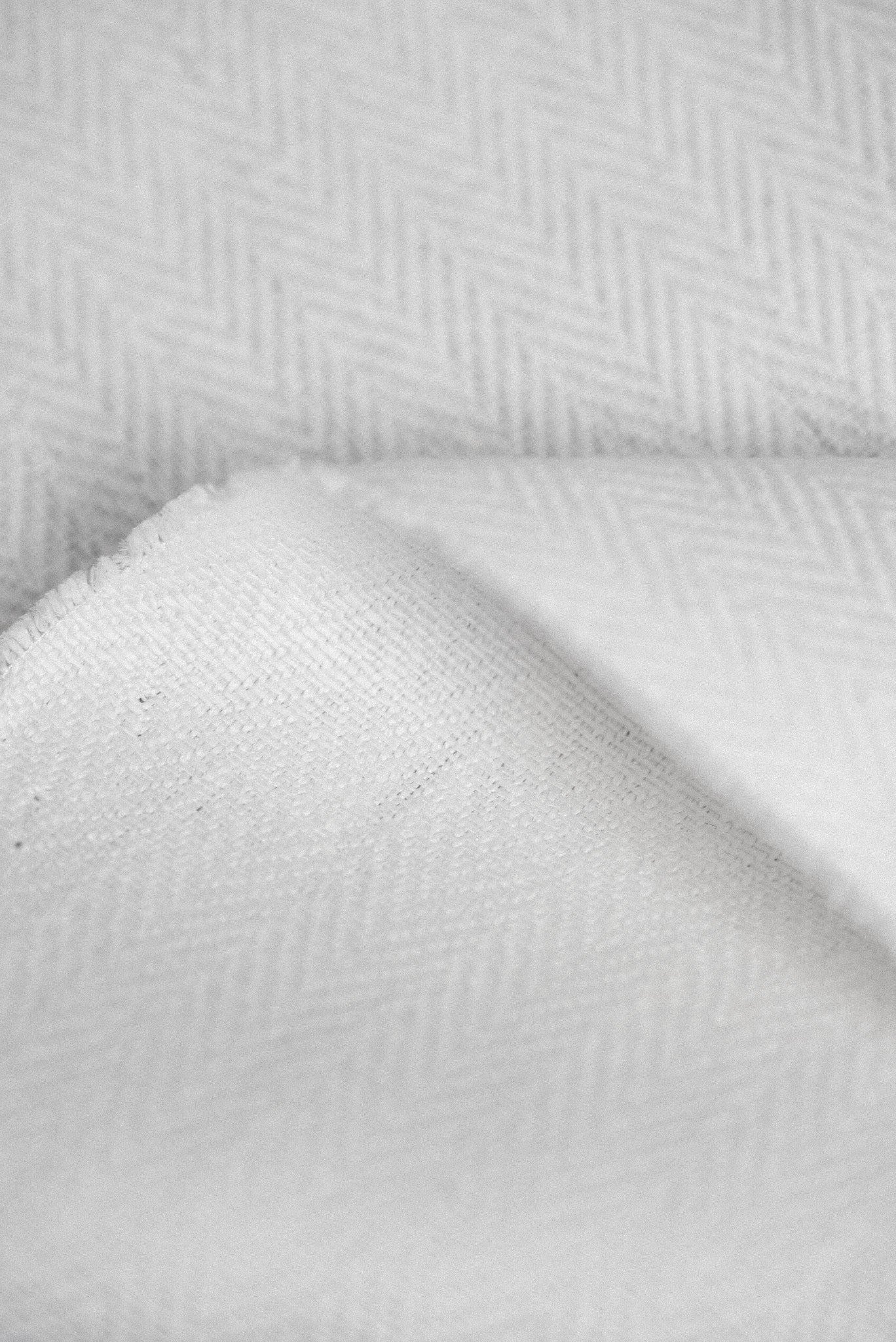 Heavyweight Linen Fabric – BH LINEN