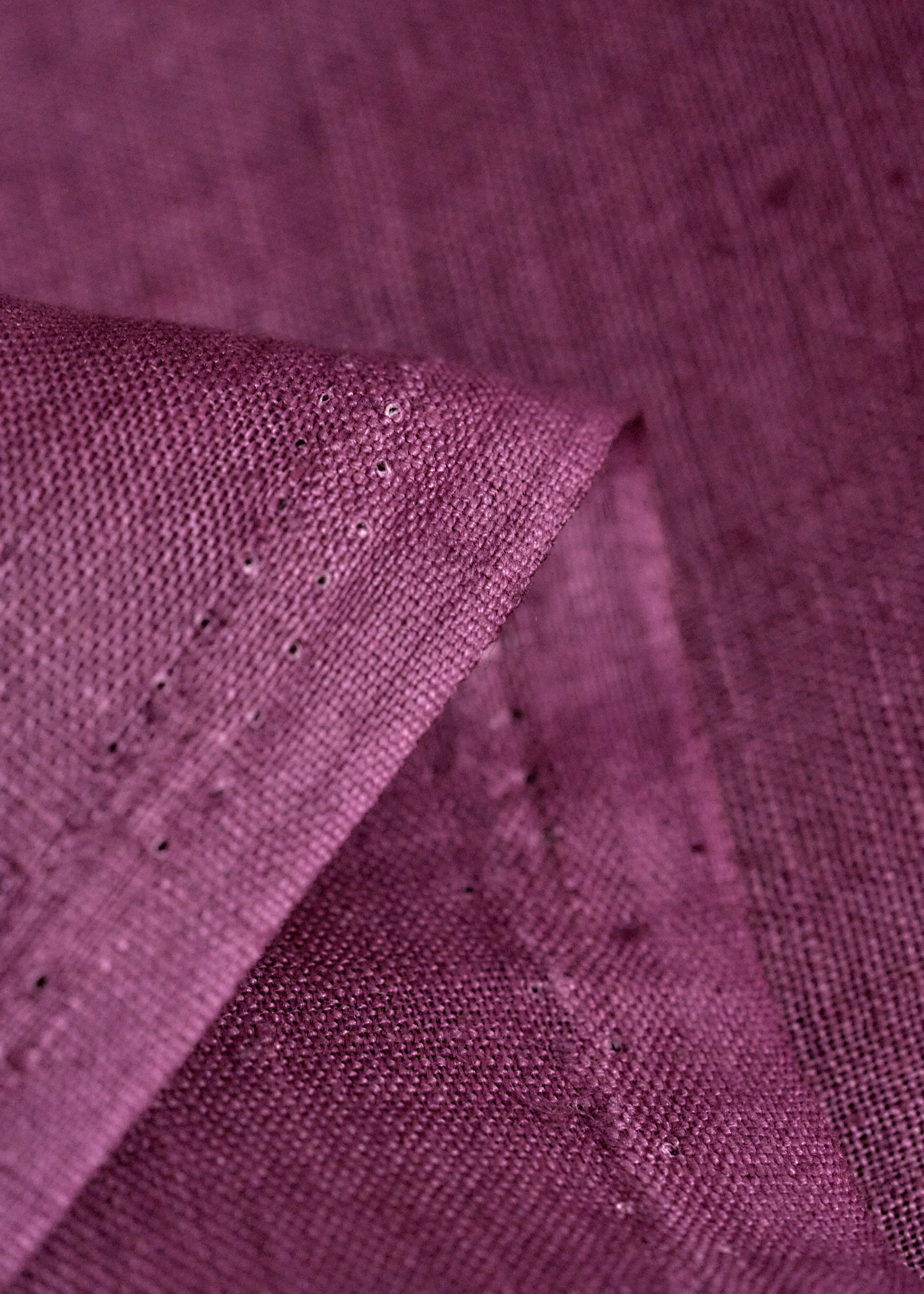 Pure Linen Fabric 5.5 oz/y² (Wild Berry) – BH LINEN